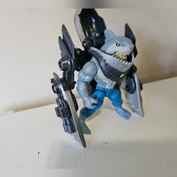 Batman 4in King Shark Mega Gear Deluxe Action Figure with transforming Armor - Picture 3 of 8